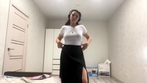 Emily online show from 8, 9, 2025