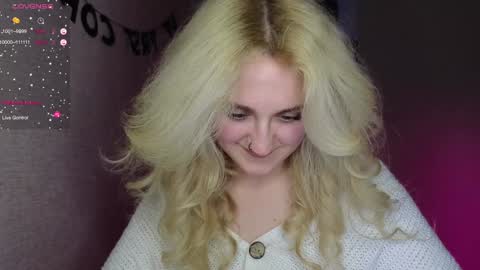 Snapshot of frosty_blueberries4 chatting on 18, 12, 2024 ANA online show from 18, 12, 2024