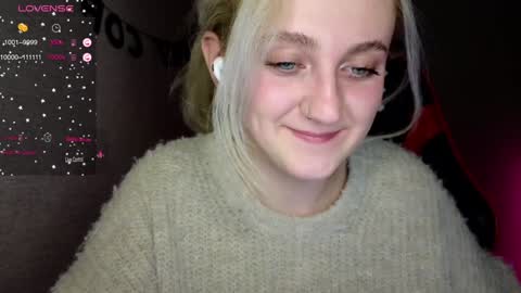 Snapshot of frosty_blueberries4 chatting on 22, 12, 2024 ANA online show from 22, 12, 2024