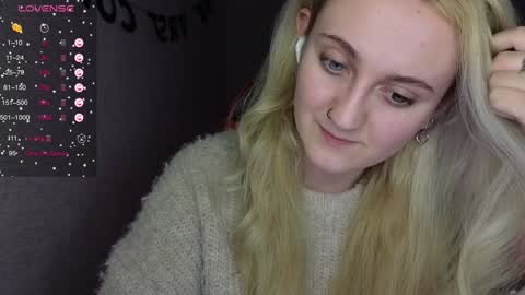 Snapshot of frosty_blueberries4 chatting on 30, 12, 2024 ANA online show from 30, 12, 2024