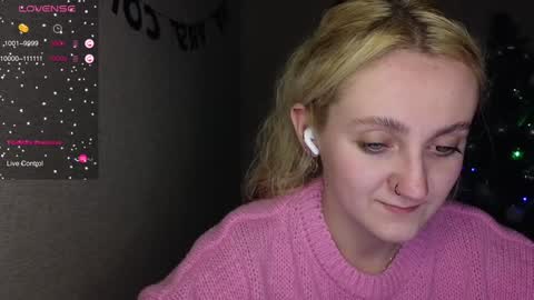 Snapshot of frosty_blueberries4 chatting on 8, 1, 2025 ANA online show from 8, 1, 2025