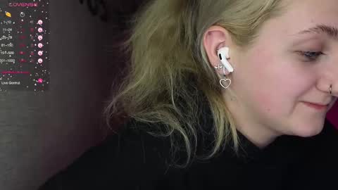 Snapshot of frosty_blueberries4 chatting on 9, 2, 2025 ANA online show from 9, 2, 2025