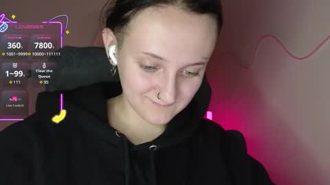 Snapshot of frosty_blueberries4 chatting on 13, 9, 2025 ANA online show from 13, 9, 2025