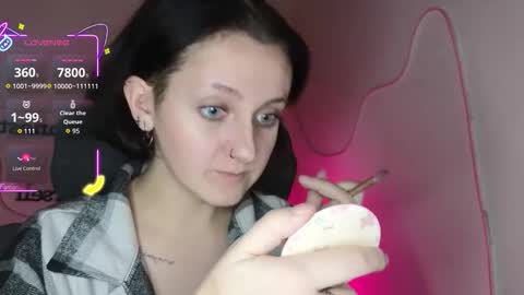 Snapshot of frosty_blueberries4 chatting on 6, 10, 2025 ANA online show from 6, 10, 2025