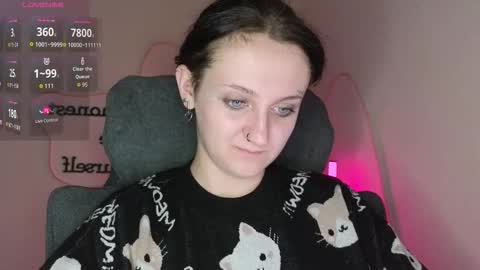 Snapshot of frosty_blueberries4 chatting on 21, 10, 2025 ANA online show from 21, 10, 2025