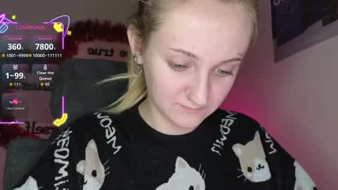 Snapshot of frosty_blueberries4 chatting on 14, 12, 2025 ANA online show from 14, 12, 2025