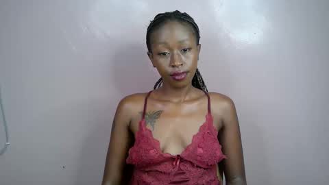 Snapshot of frosty_twinkle chatting on 12, 1, 2026 frosty_twinkle online show from 12, 1, 2026