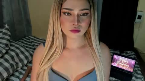 Snapshot of fuckdoll_rain chatting on 5, 8, 2026 R A I N M O R A L E S G M A I L . C O M online show from 5, 8, 2026