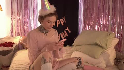 Eva         all my links   online show from 15, 4, 2026