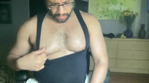 Muscle Bear Jock in Training online show from 7, 4, 2026