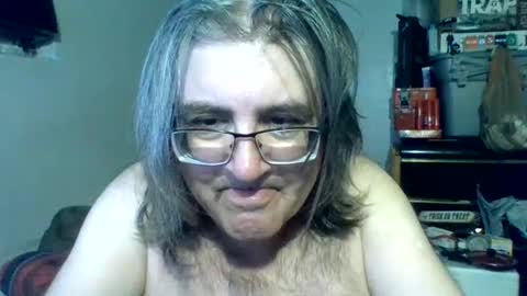 NIKKII SIINN online show from 5, 3, 2025