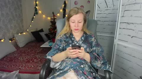 funny_bunny4 online show from 4, 1, 2025