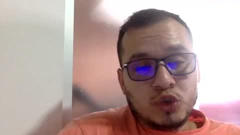 Snapshot of funnyboys18 chatting on 4, 3, 2025 Zanty online show from 4, 3, 2025