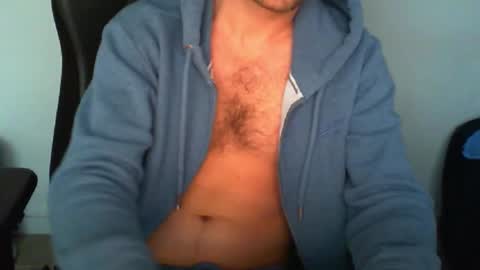 YWhiteNiceMan online show from 10, 2, 2026