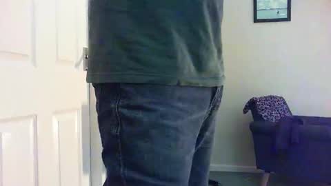 Snapshot of funslimguy chatting on 9, 2, 2026 Funslimguy online show from 9, 2, 2026