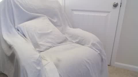 Snapshot of furring chatting on 9, 11, 2025 furring online show from 9, 11, 2025