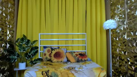 Snapshot of fvckingoliviabio chatting on 6, 3, 2025 fvckingoliviabio online show from 6, 3, 2025