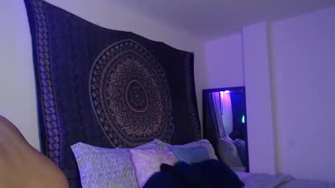 g_bella2025 online show from 23, 11, 2025