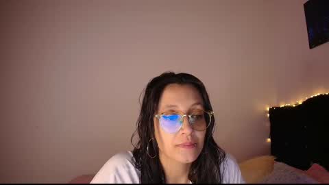 Snapshot of gabbie_kook chatting on 1, 3, 2025 gabbie_kook online show from 1, 3, 2025