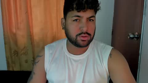 Snapshot of gabbo__ chatting on 23, 2, 2025 GABO online show from 23, 2, 2025