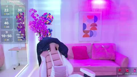 Snapshot of gabby_evanns chatting on 8, 10, 2025 gabby_evanns online show from 8, 10, 2025