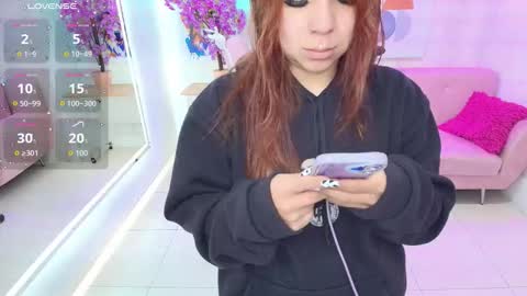 Snapshot of gabby_evanns chatting on 19, 11, 2025 gabby_evanns online show from 19, 11, 2025