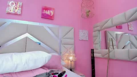 Snapshot of gabby_monroe chatting on 25, 6, 2026 Gabby online show from 25, 6, 2026