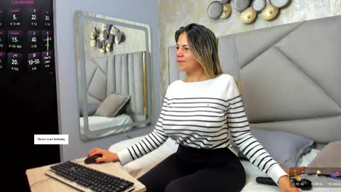 Gaby Santos online show from 31, 3, 2026