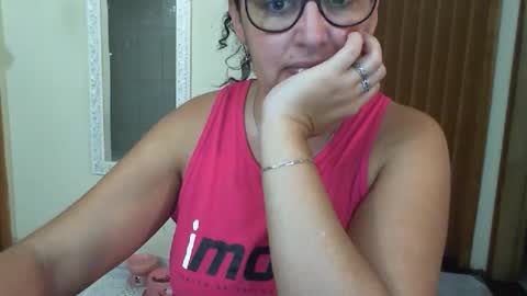 Snapshot of gabibrasil chatting on 5, 6, 2026 gaby layla online show from 5, 6, 2026