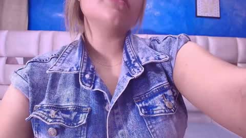 Snapshot of gabriela_leone chatting on 1, 2, 2025 gabriela online show from 1, 2, 2025