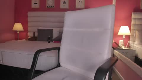 Gabriela salgado online show from 20, 2, 2025