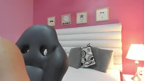 Gabriela salgado online show from 8, 3, 2025