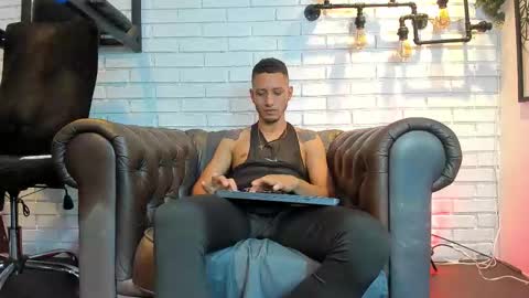 Snapshot of gabrieldraven chatting on 24, 9, 2025 gabrieldraven online show from 24, 9, 2025