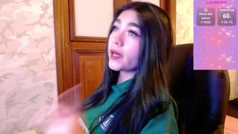 Snapshot of gabriella27_ chatting on 7, 11, 2025 gabriella online show from 7, 11, 2025