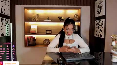 Snapshot of gaby_blaze chatting on 1, 12, 2024 Gaby Blaze online show from 1, 12, 2024