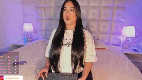 Snapshot of gaby_blaze chatting on 14, 1, 2025 Gaby Blaze online show from 14, 1, 2025