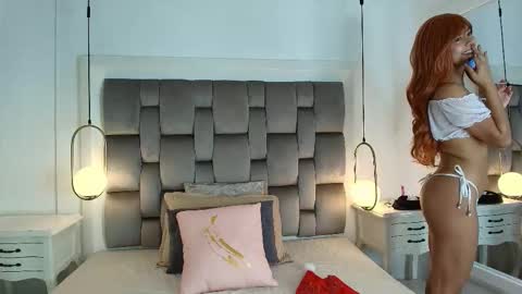 Snapshot of gaby_smit__ chatting on 4, 12, 2025 GABRIELA online show from 4, 12, 2025