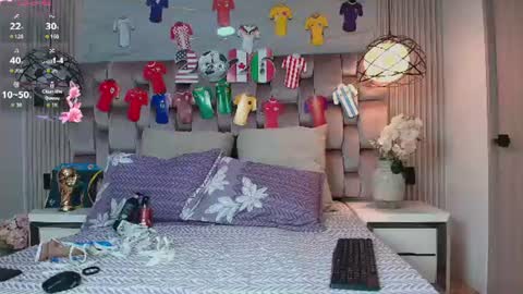 GabyEvans online show from 10, 7, 2026