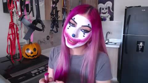 gabygumms online show from 9, 10, 2025