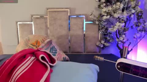 gabyyjones online show from 12, 9, 2025