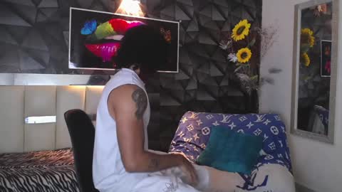Snapshot of gael__david chatting on 5, 1, 2025 Gael online show from 5, 1, 2025