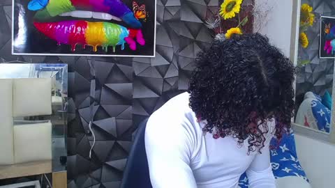 Snapshot of gael__david chatting on 7, 1, 2025 Gael online show from 7, 1, 2025