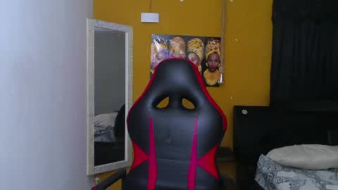 Snapshot of gael__david chatting on 17, 2, 2025 Gael online show from 17, 2, 2025