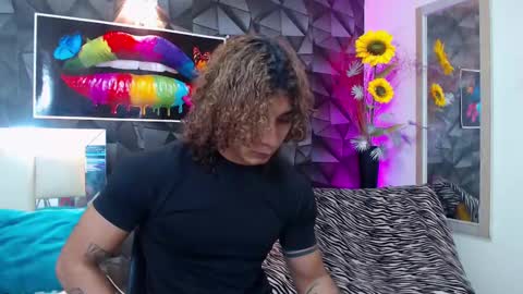 Snapshot of gael__david chatting on 8, 3, 2025 Gael online show from 8, 3, 2025