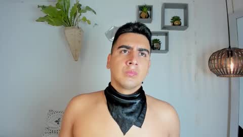 Snapshot of gaelpike chatting on 28, 11, 2025 Gael online show from 28, 11, 2025