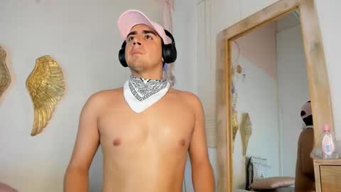 Snapshot of gaelpike chatting on 13, 12, 2025 Gael online show from 13, 12, 2025