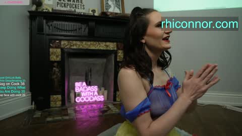 Snapshot of gagngush chatting on 30, 12, 2024 Rhi Connor online show from 30, 12, 2024
