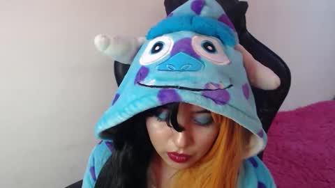 Snapshot of gakomenoshida chatting on 28, 11, 2025 Kate 3 online show from 28, 11, 2025