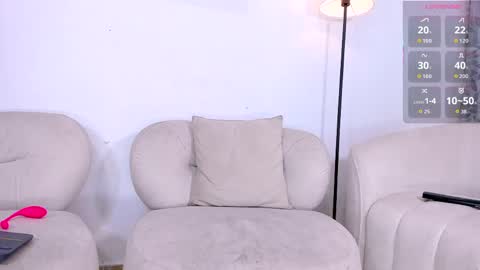 Snapshot of gal_stone_ chatting on 27, 5, 2026 gal_stone_ online show from 27, 5, 2026