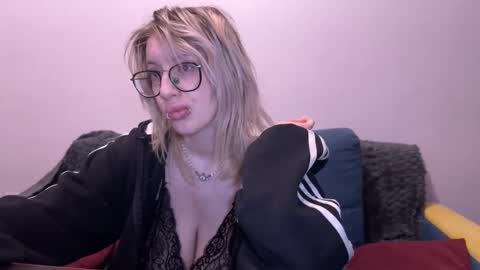 Snapshot of gamachu_ulfinaa chatting on 31, 10, 2025 GaamachuuUlfinaa online show from 31, 10, 2025